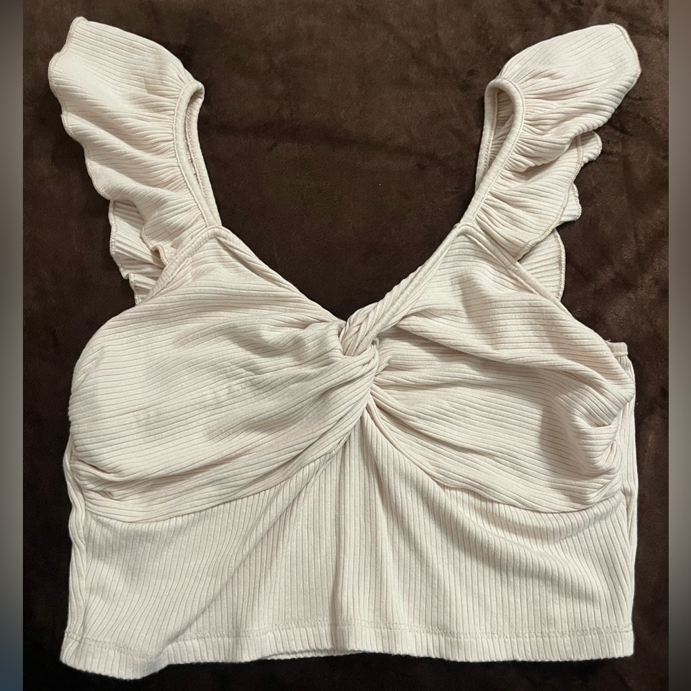 SOLID TWIST RUFFLE SLEEVE CROP TOP
